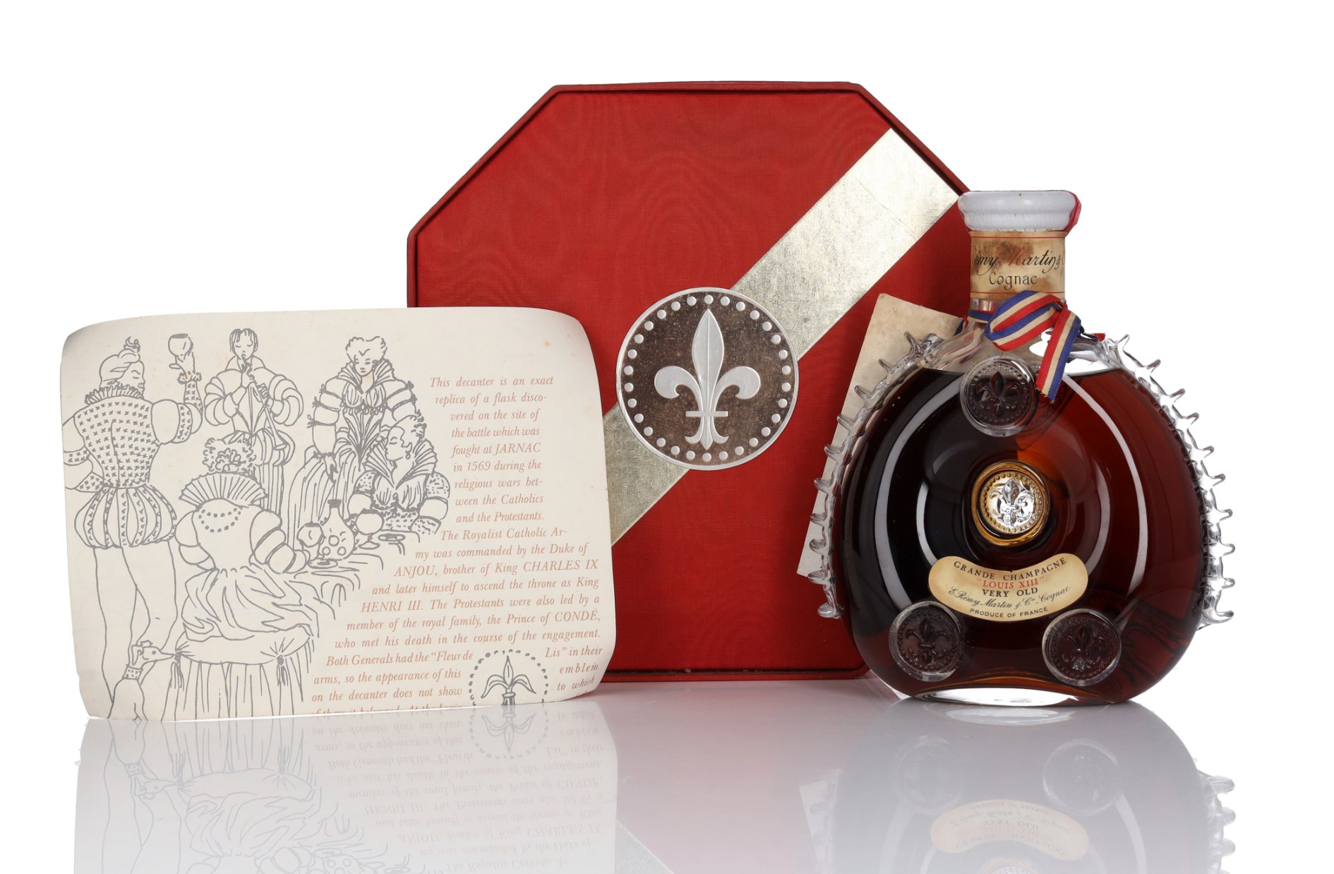 Коллекционный коньяк R&eacute;my Martin Louis XIII с футляром и буклетом